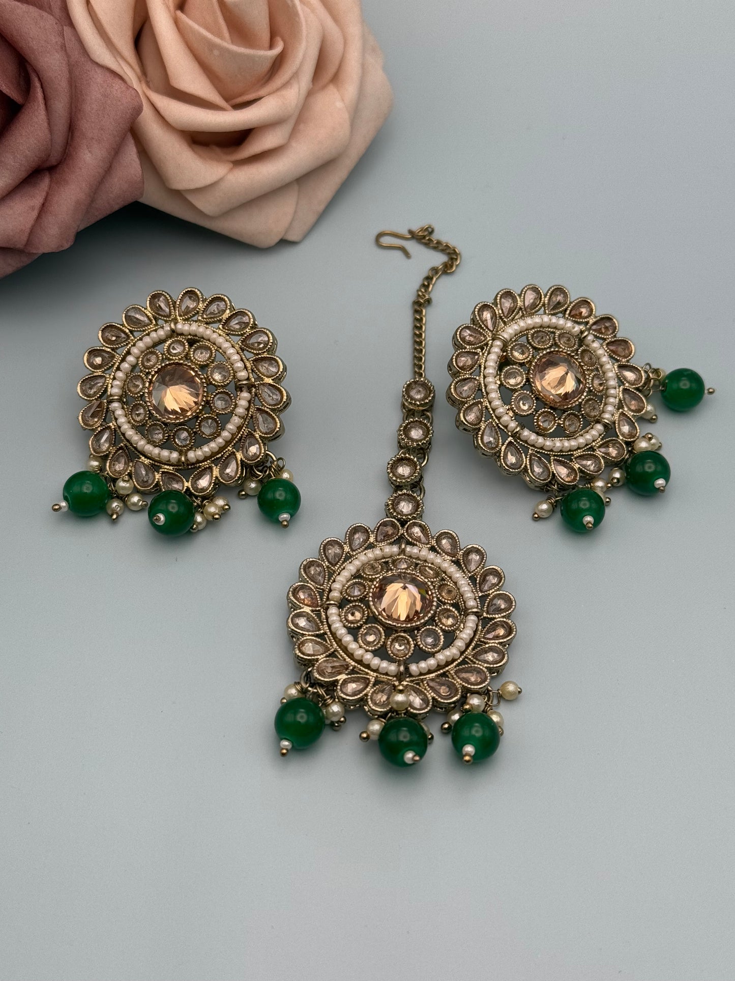 Polki Choker With Studs