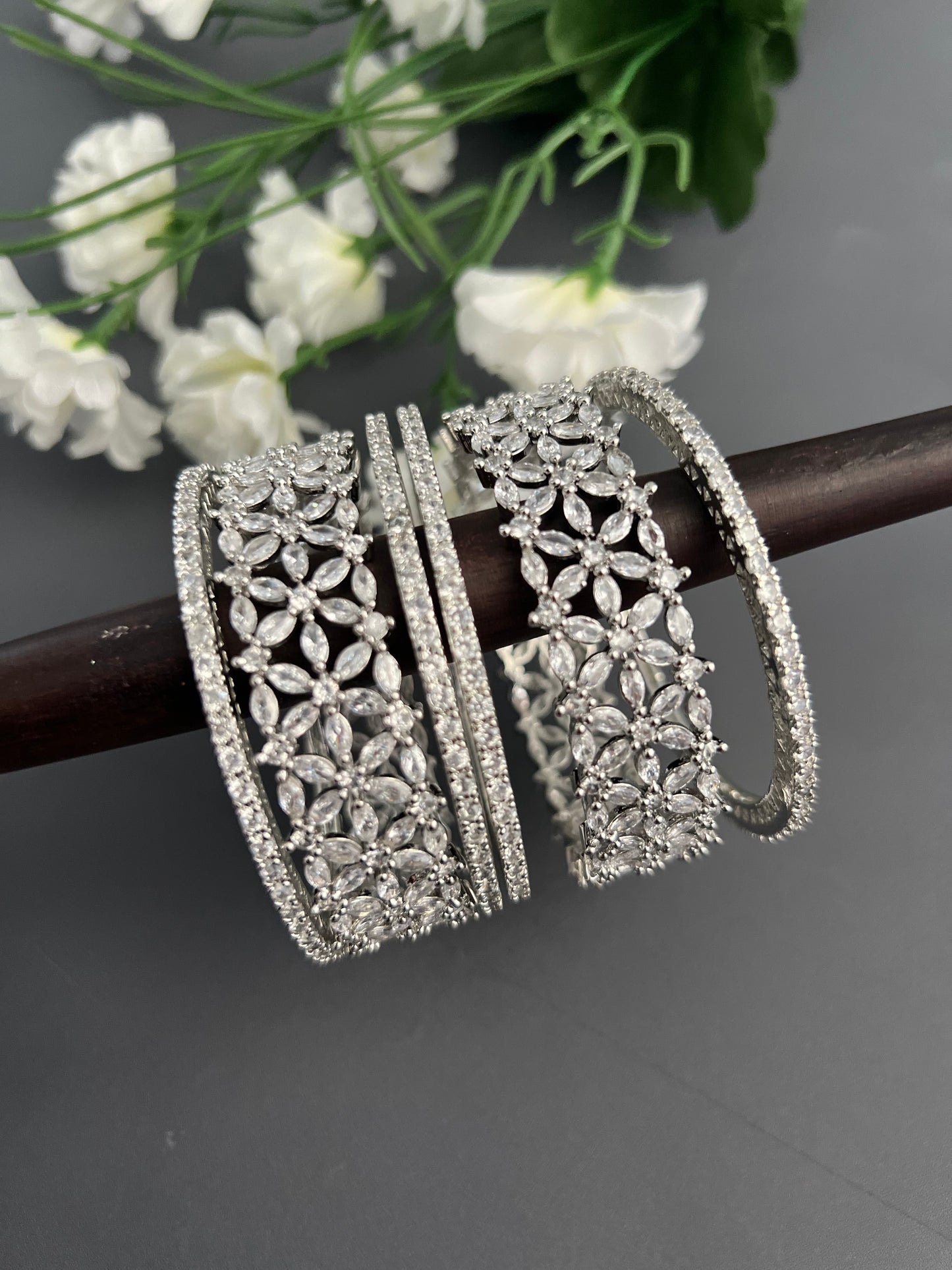 Shyla American Diamond kaddas