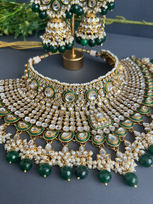 Avleen Kundan bridal necklace set