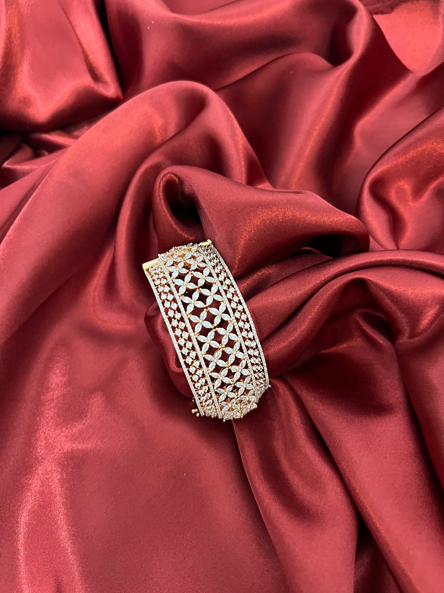 Palak American Diamond Bracelet