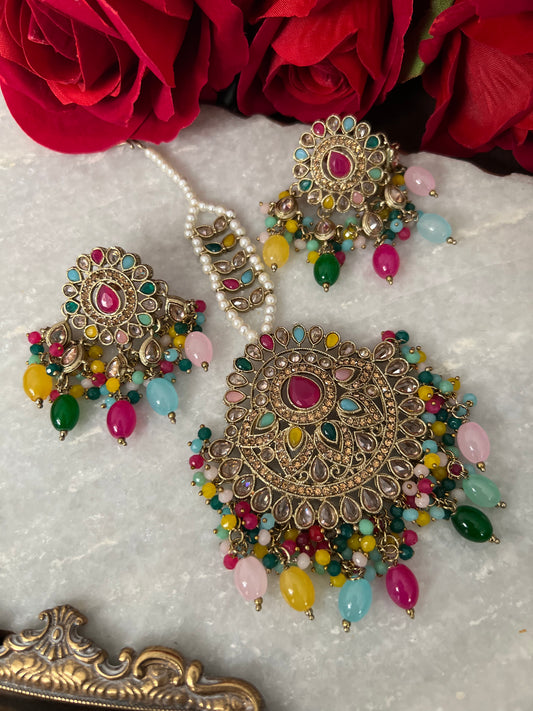 Pakhi Polki Studs & Oversized Tikka