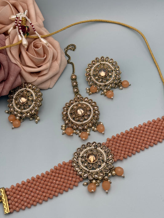 Polki Choker With Studs