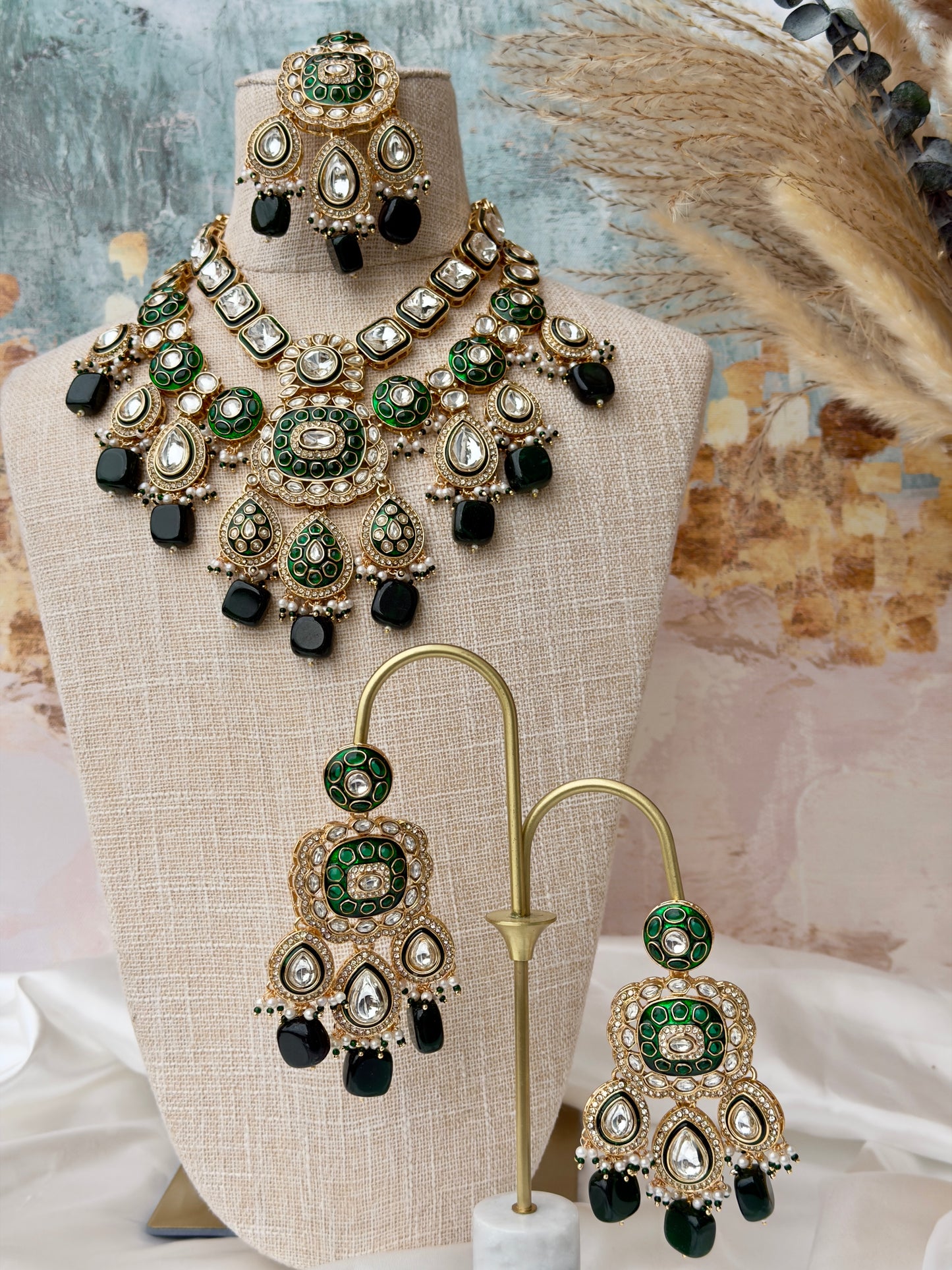 Areej Necklace Set