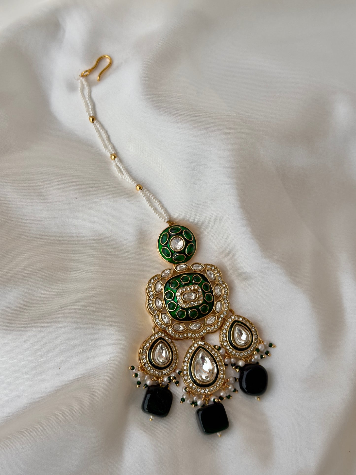 Areej Necklace Set
