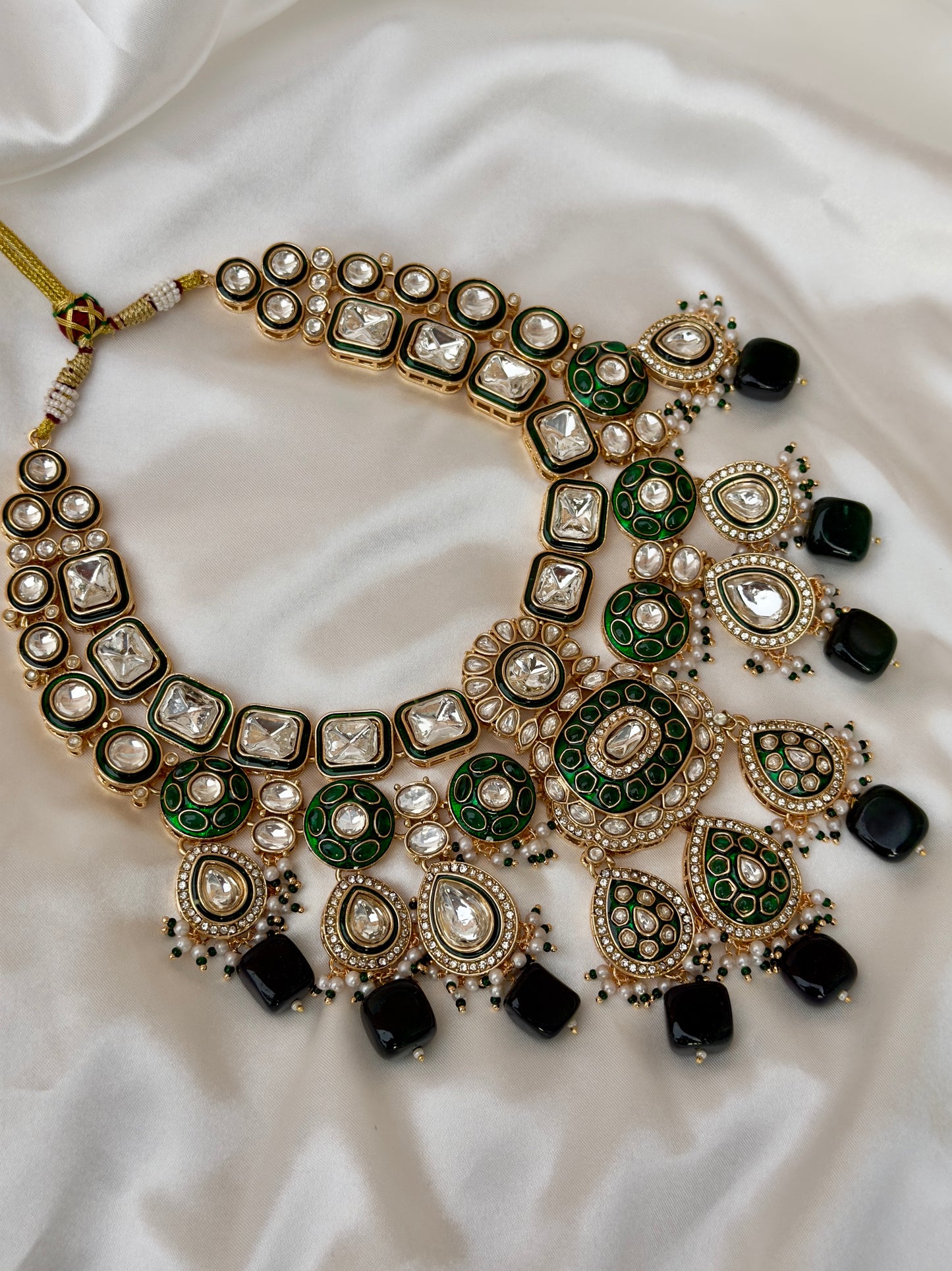 Areej Necklace Set