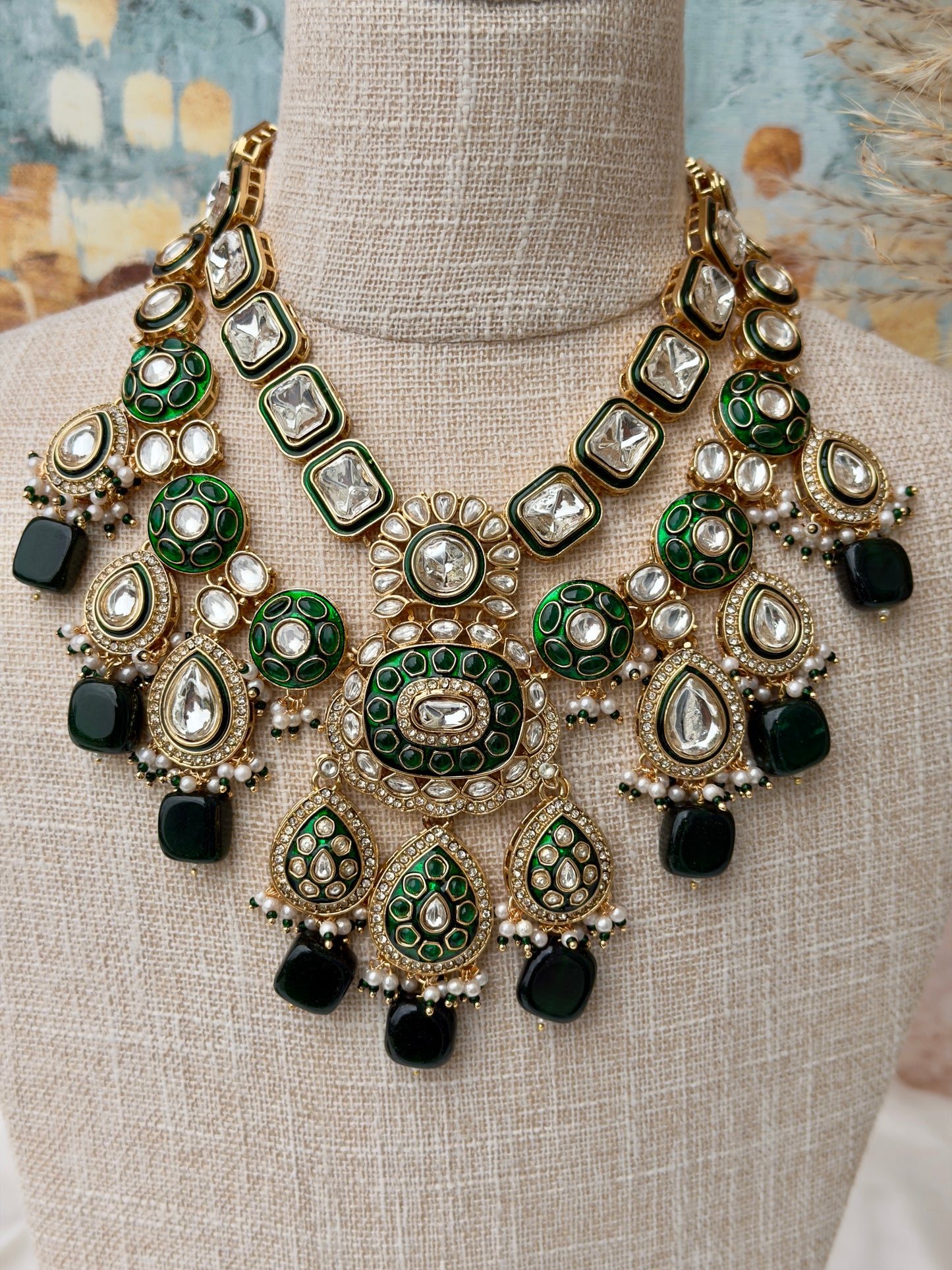 Areej Necklace Set