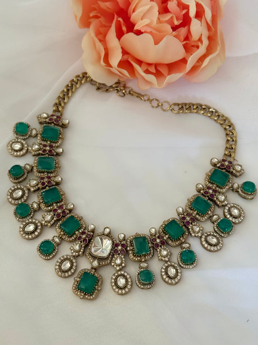 Parwaaz Necklace Set