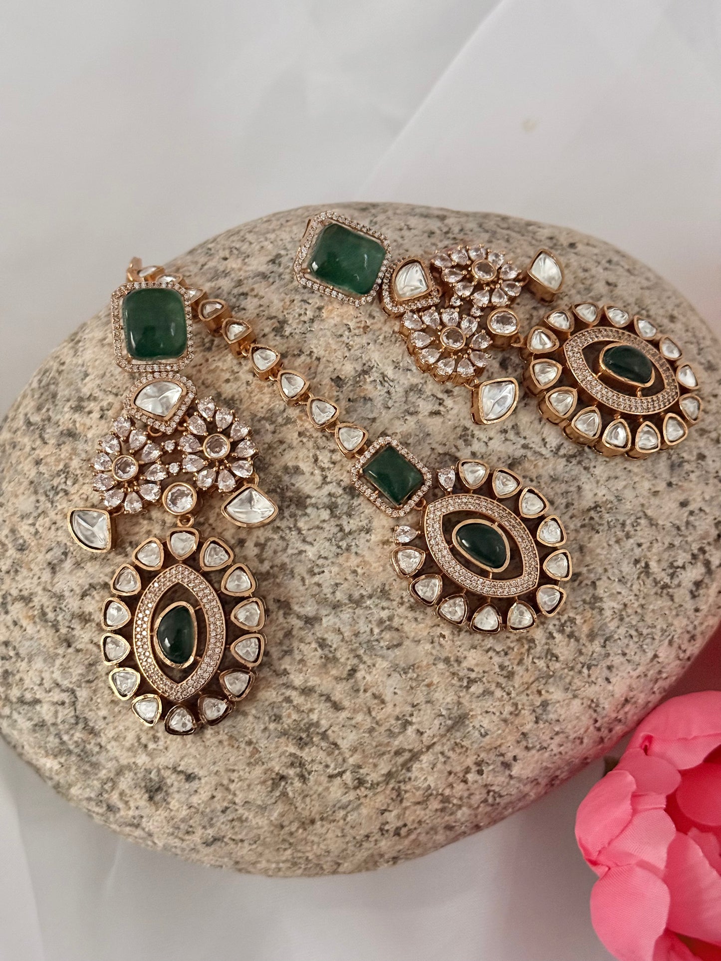 Gulmarg Necklace Set