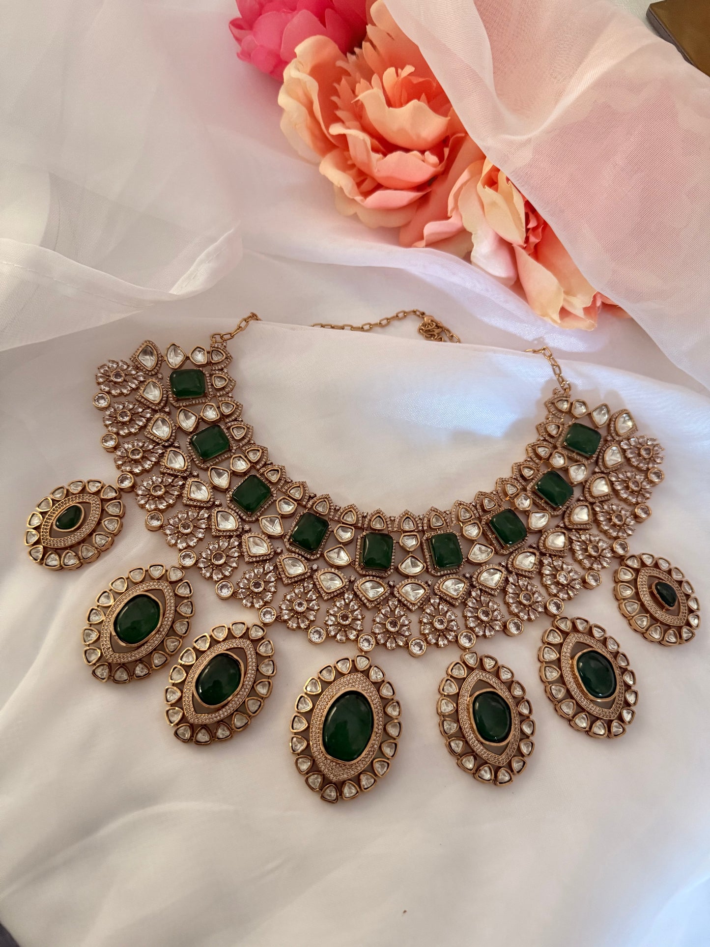 Gulmarg Necklace Set