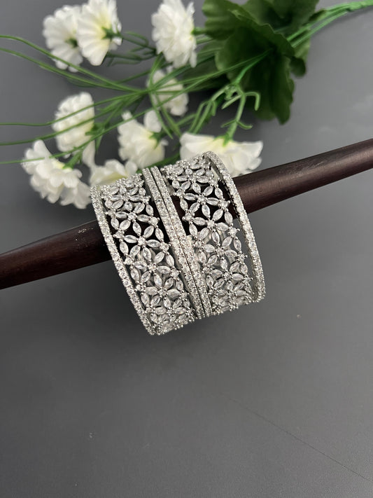 Shyla American Diamond kaddas