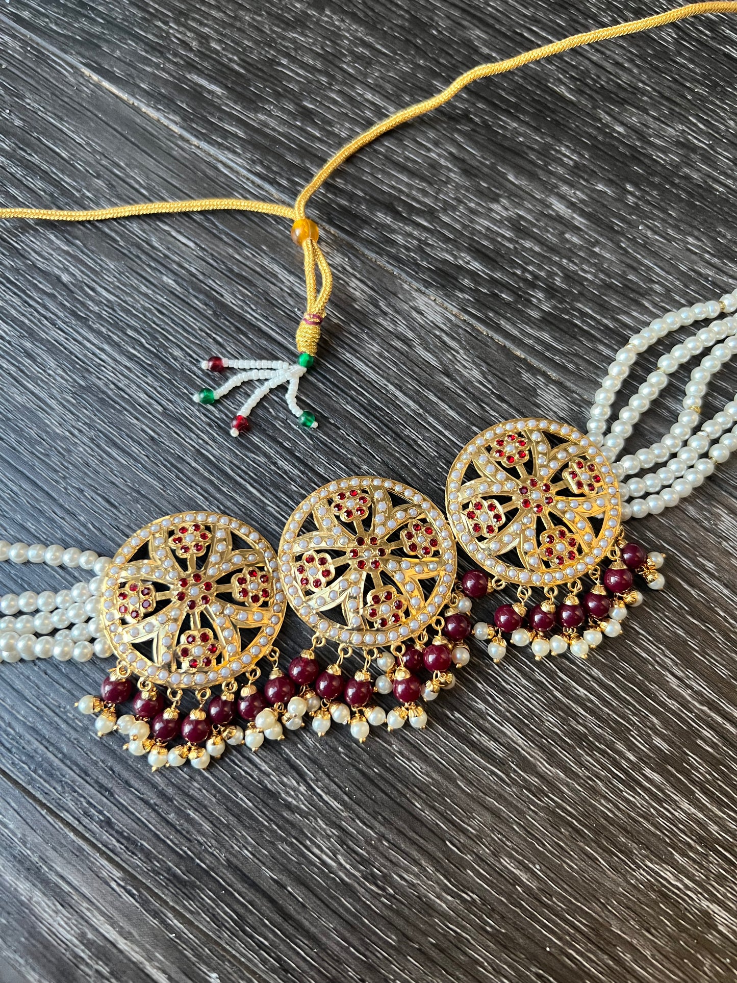 Moni jadau choker with earrings and Tikka