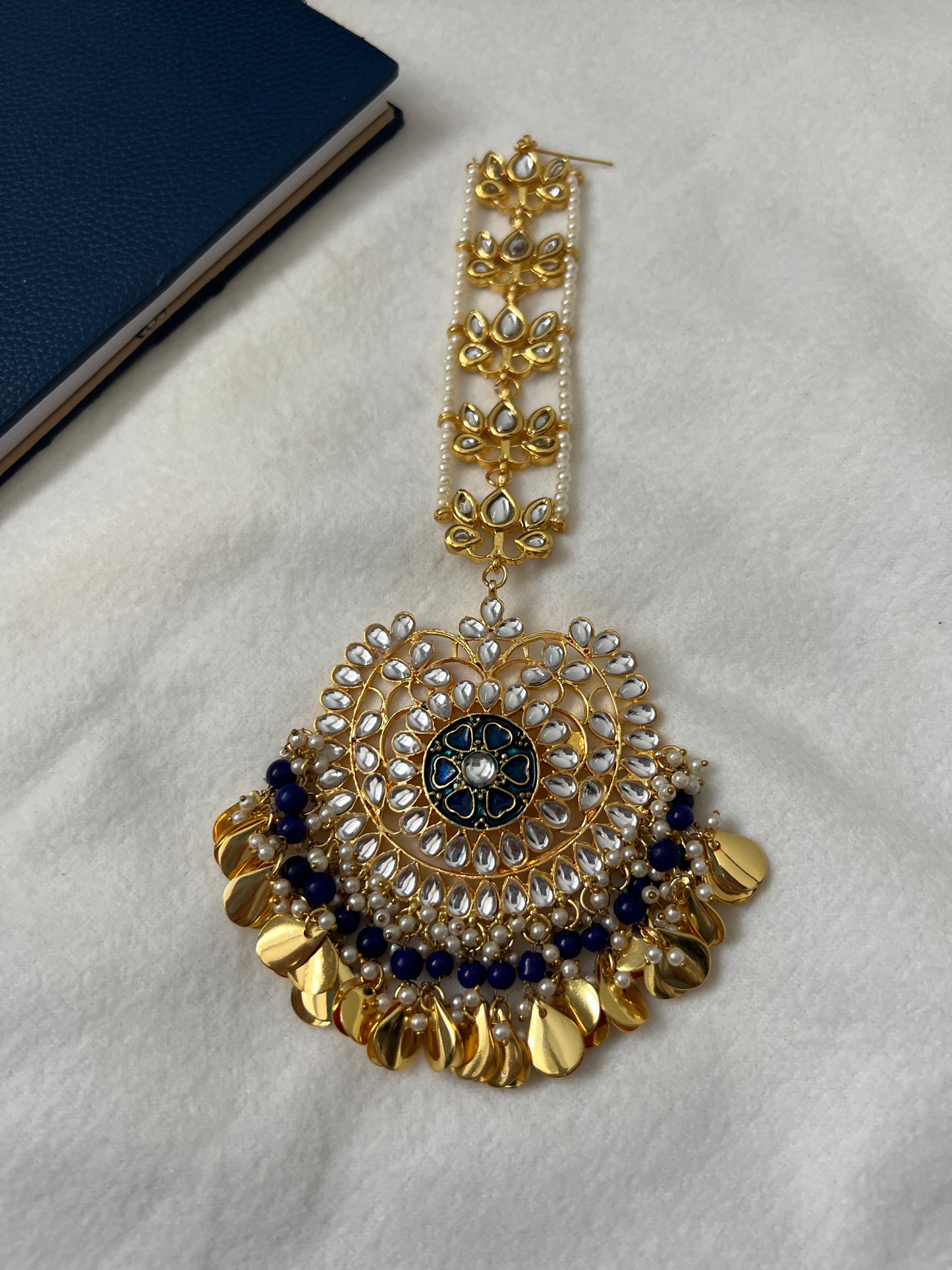 Oversized Kundan Tikka with touch of Meena