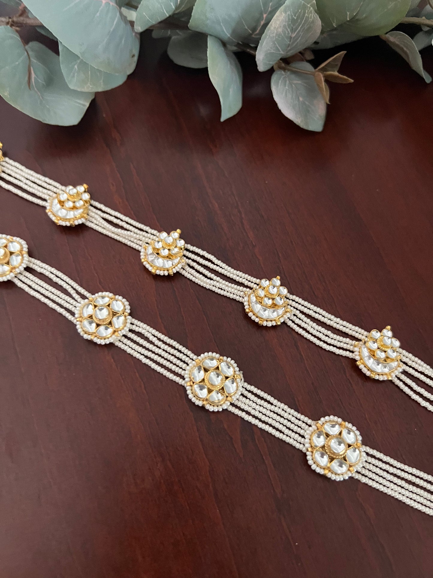 Pachi kundan sheesh phool