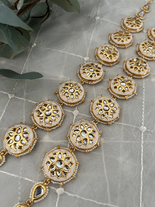 Mythili Kundan sheesh phool