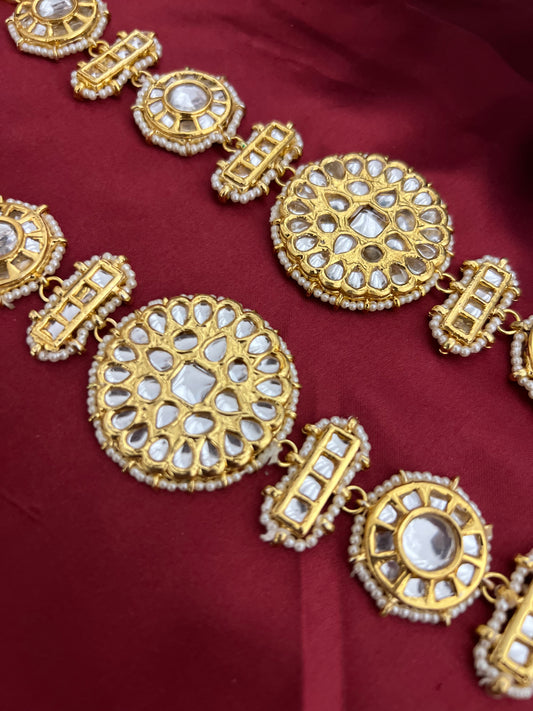 Shradha kundan sheesh phool