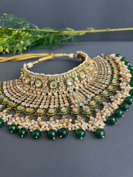 Avleen Kundan bridal necklace set