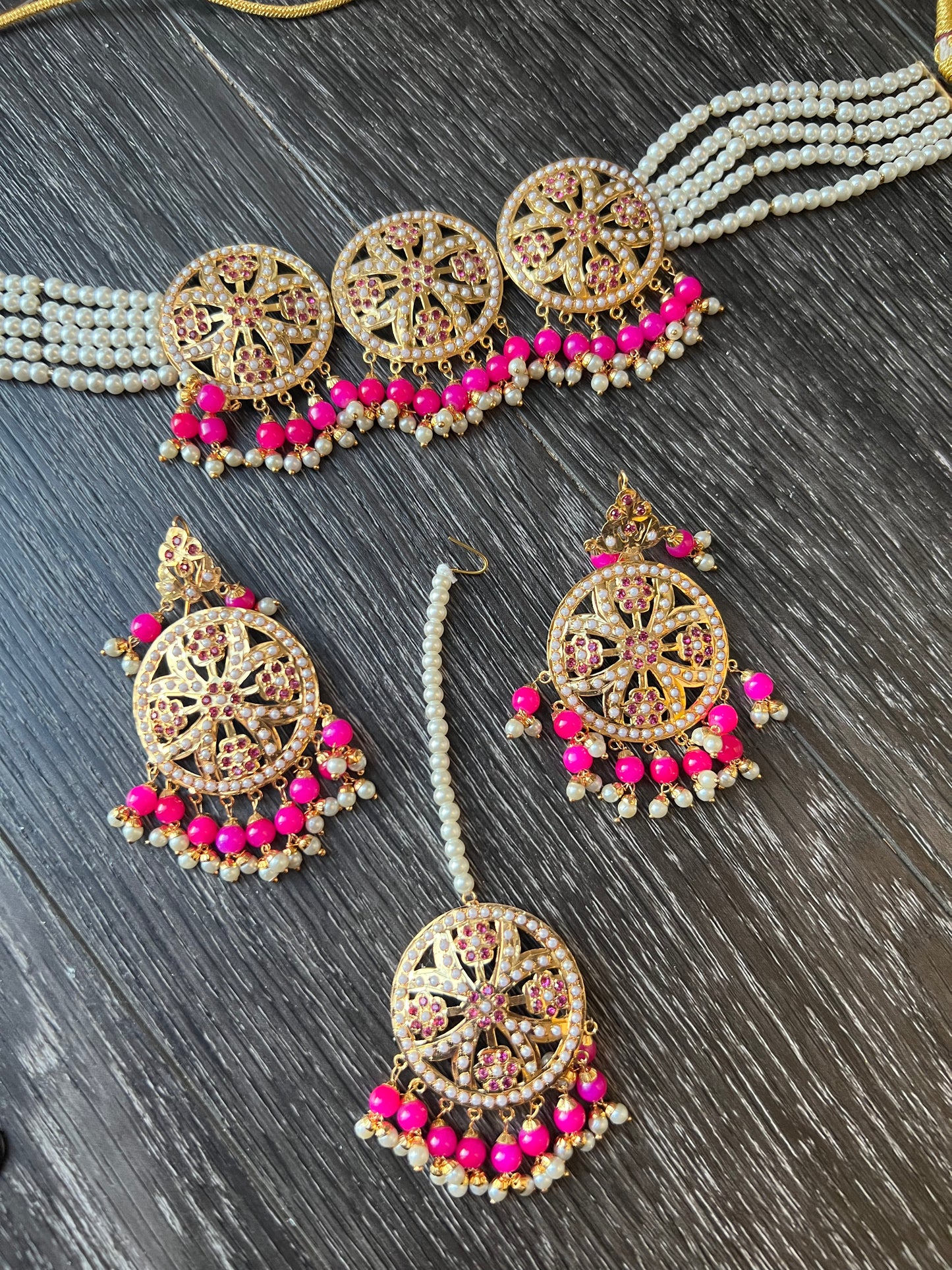 Moni jadau choker with earrings and Tikka