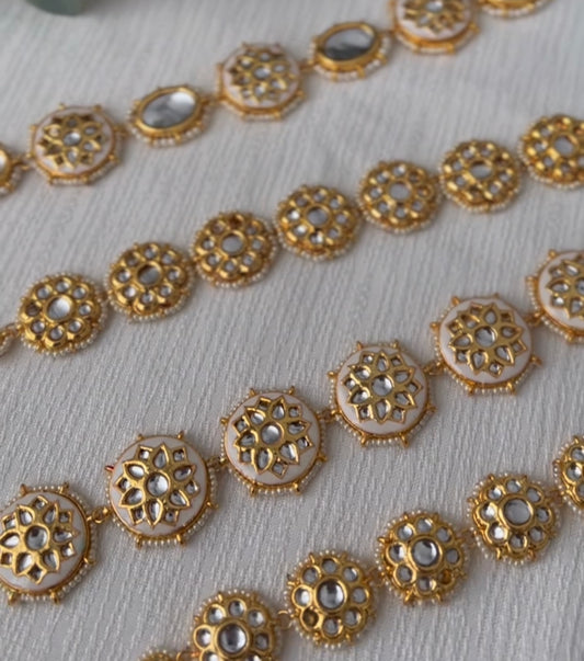 Mythili Kundan sheesh phool